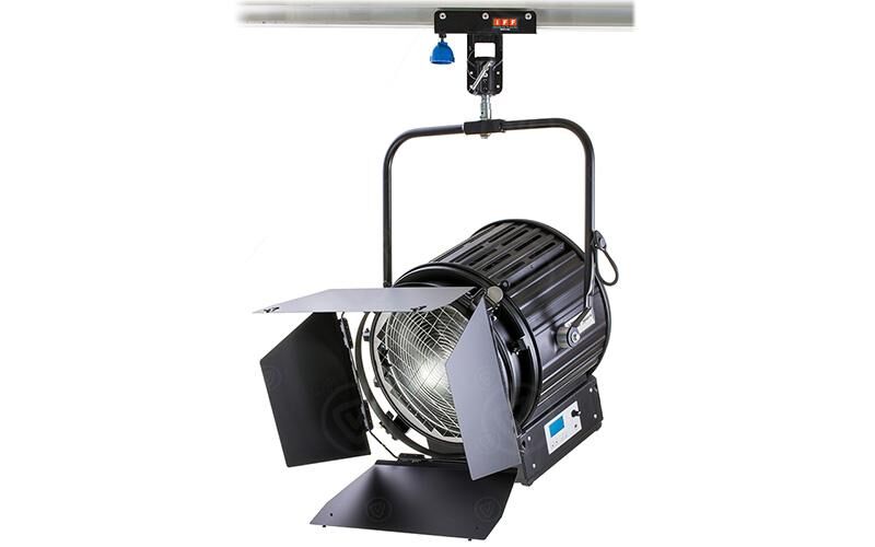 Litepanels Studio X7 Bi-Color 360W LED Fresnel (pole operated)